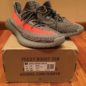 Yeezy Boost 350v2